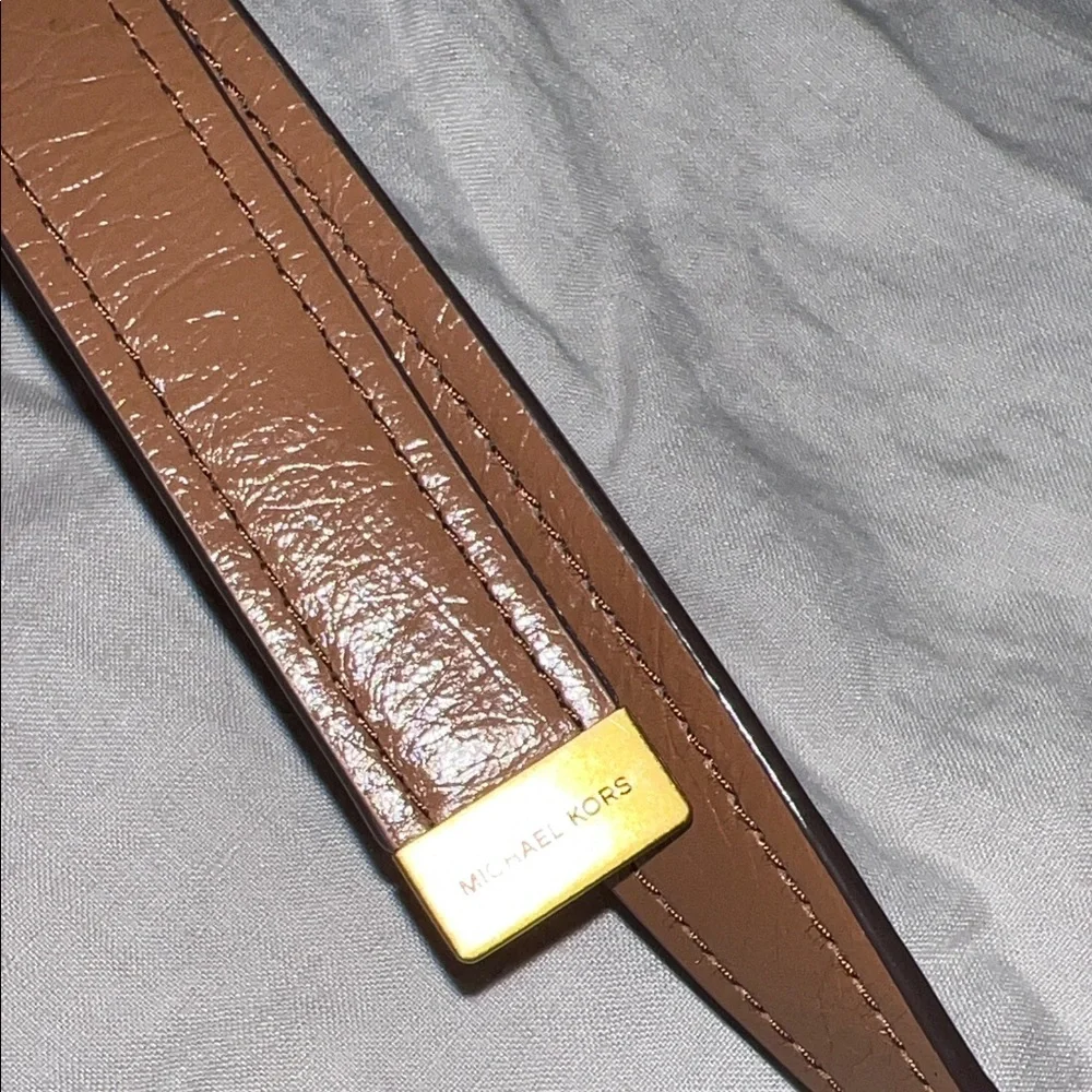 Michael Kors Darrington Large Crackle Brown Leather Crossbody